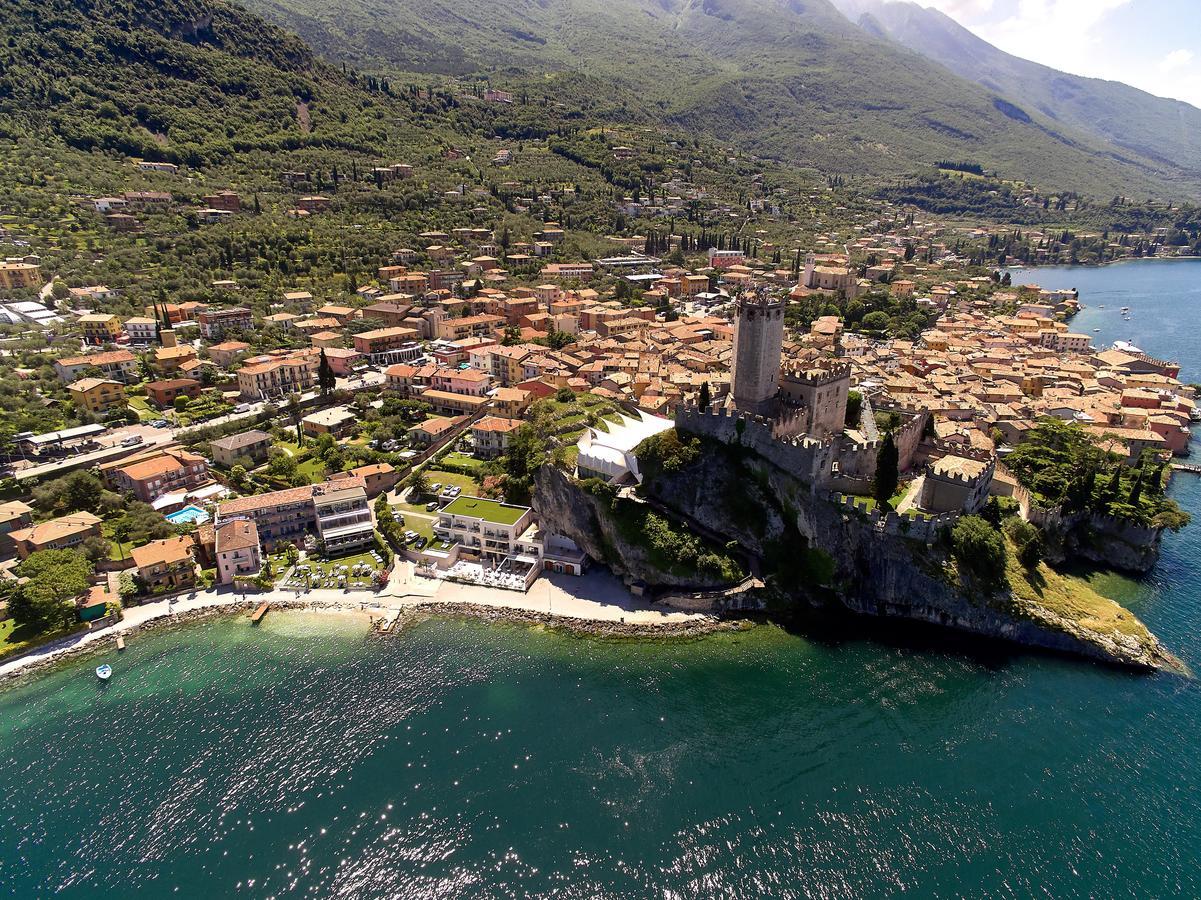 Hotel Castello Lake Front Malcesine Exterior photo